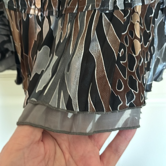 Caelian lightweight jacket to wear over dress or top. Crinkle material. Large - Picture 7 of 9